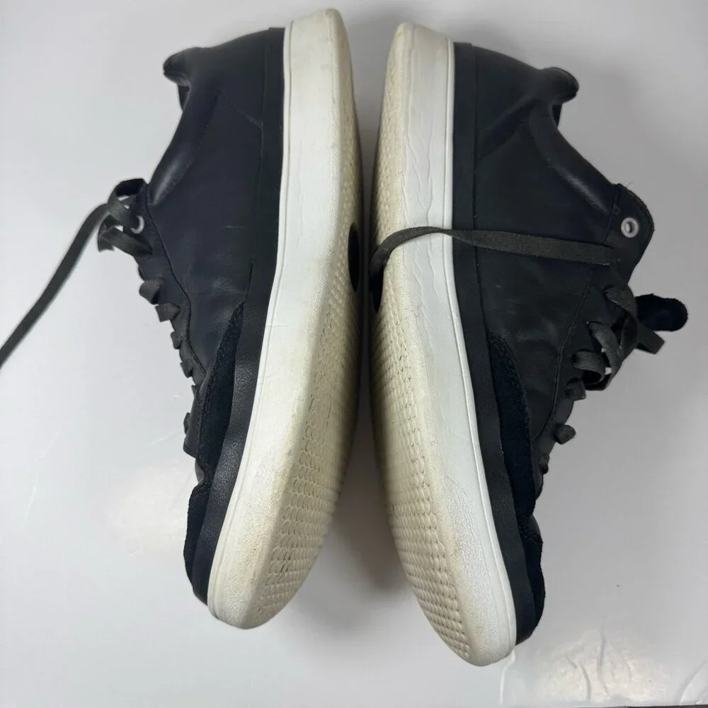 UGG‎ South Bay Men’s Sneakers Black Leather Size 12 Lace Up Casual Low Top Shoes